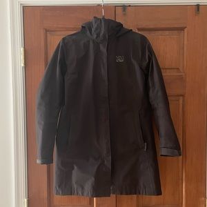 Helly Hansen black mid-length raincoat, waterproof, XS
